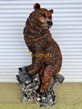 Медведь с рыбой